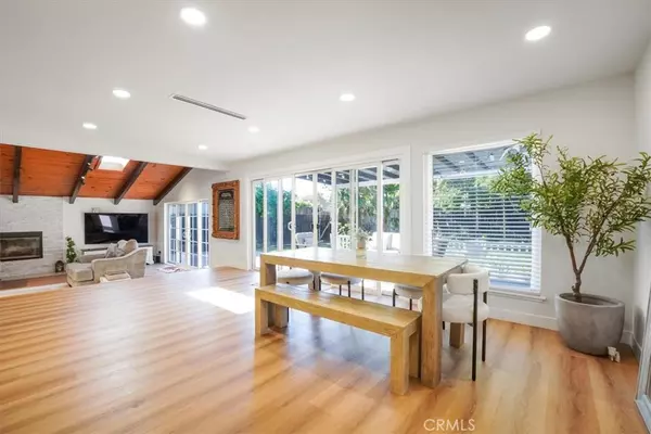 West Hills, CA 91307,22612 Kittridge ST