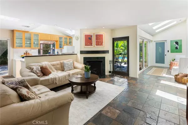 Sherman Oaks, CA 91401,5655 Katherine AVE