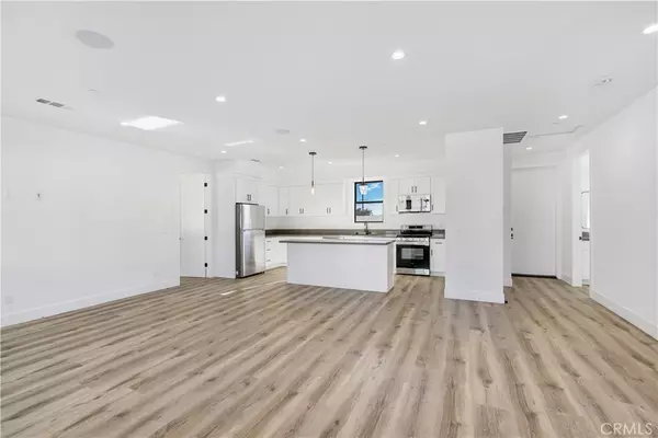 Sylmar, CA 91342,13465 Bradley AVE