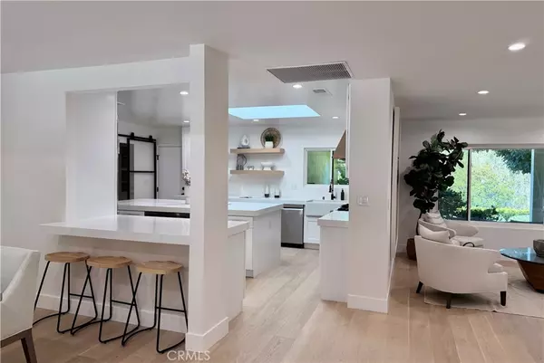 Encino, CA 91436,16430 Dorado DR