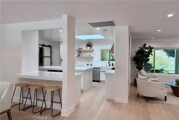 Encino, CA 91436,16430 Dorado DR