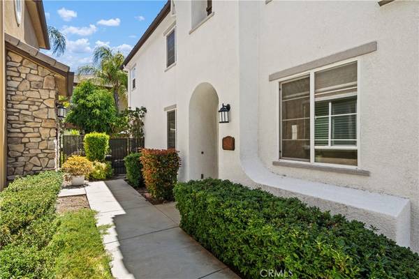 Saugus, CA 91350,28438 Mirabelle LN #454