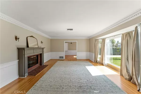 Woodland Hills, CA 91367,23017 Sylvan Street