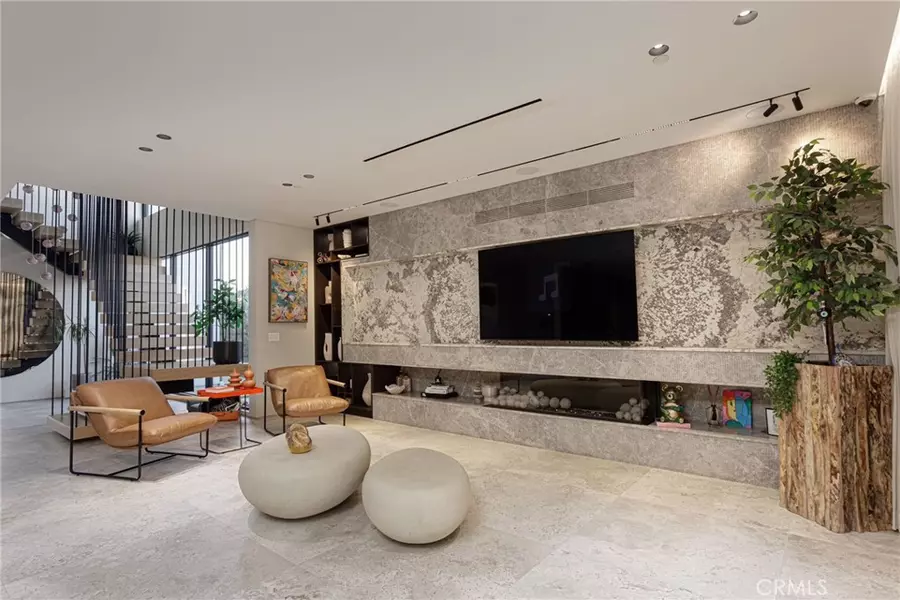 5106 Lindley AVE, Encino, CA 91316