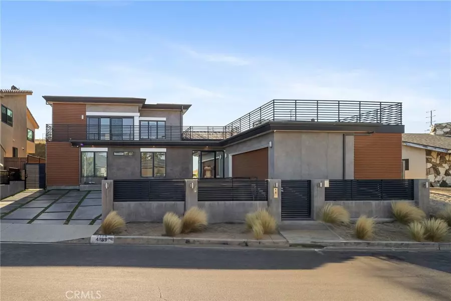 4189 S Cloverdale AVE, Los Angeles, CA 90008
