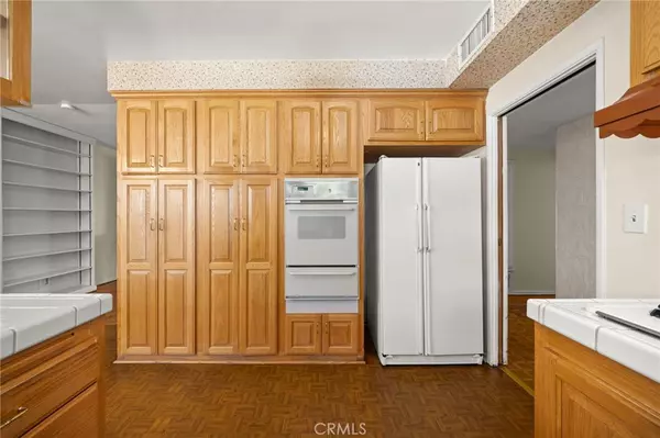 Northridge, CA 91324,18638 Calahan ST