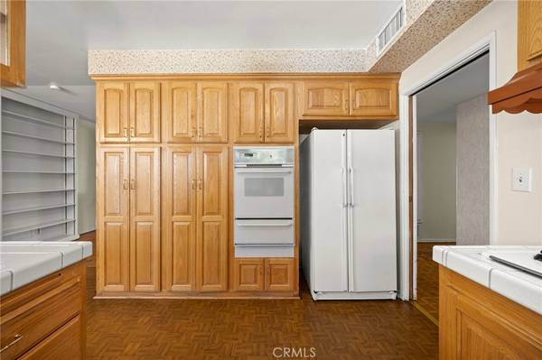 Northridge, CA 91324,18638 Calahan ST