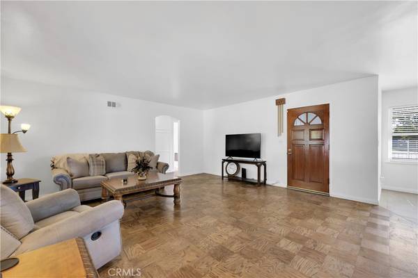 Chatsworth, CA 91311,9938 Mason AVE