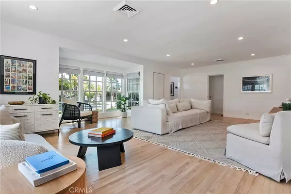 Sherman Oaks, CA 91423,4634 Nagle AVE