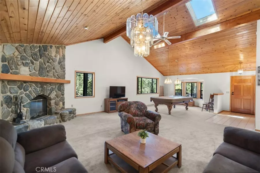 2109 Symonds DR, Pine Mountain Club, CA 93222