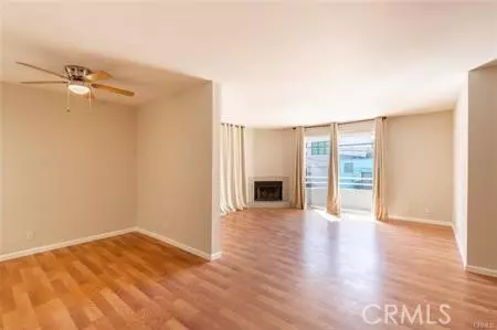 Sherman Oaks, CA 91403,14948 Moorpark ST #103