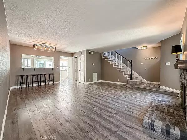 Simi Valley, CA 93065,415 Jeremiah DR #B