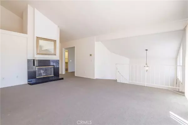 Oak Park, CA 91377,583 Calle De Las Ovejas