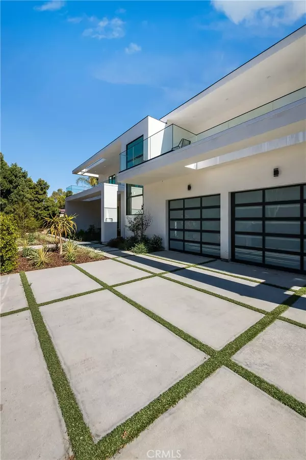 Tarzana, CA 91356,4930 Palomar DR