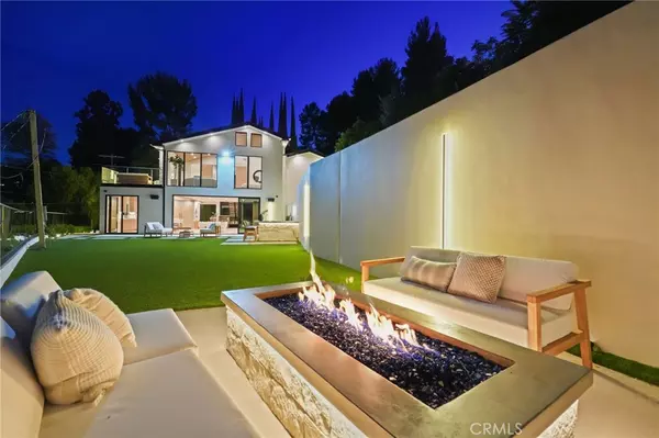 Encino, CA 91316,4551 Alonzo avenue