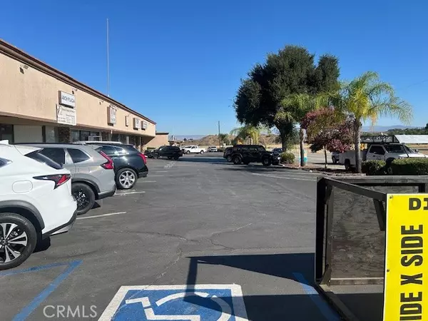24609 Arch ST, Newhall, CA 91321