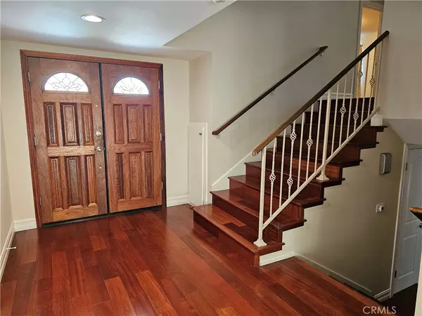 Porter Ranch, CA 91326,19259 Braemore RD