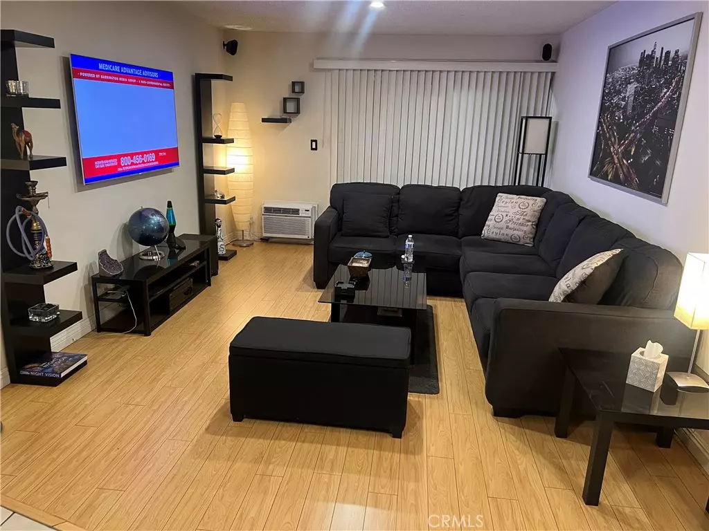 Tarzana, CA 91356,18620 Hatteras #158