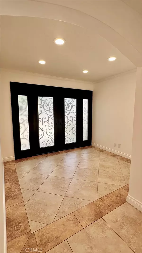 Woodland Hills, CA 91367,5433 Beeler AVE