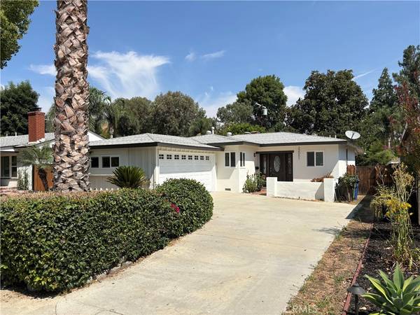 Woodland Hills, CA 91364,22051 San Miguel ST