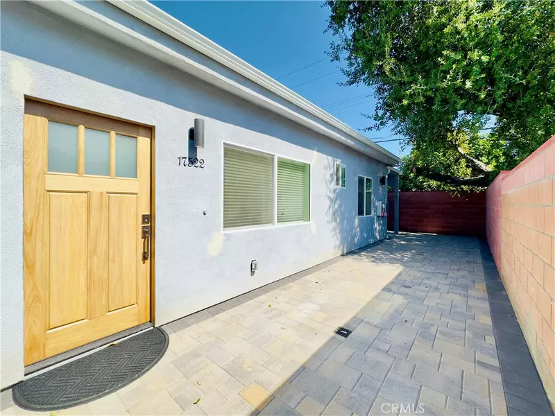 17522 Lemay ST, Lake Balboa, CA 91406