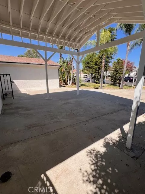 North Hollywood, CA 91605,13358 Blythe ST