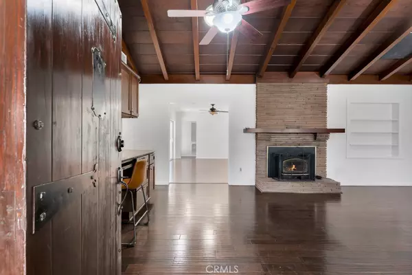 Sunland, CA 91040,10124 Oro Vista AVE