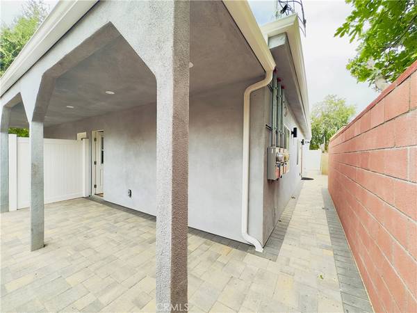 Lake Balboa, CA 91406,17522 1/2 Lemay ST