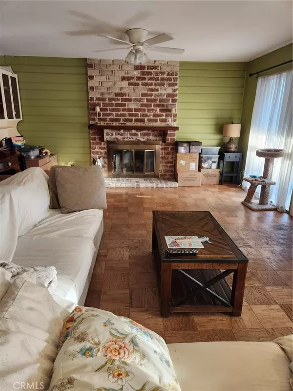 Canoga Park, CA 91303,7419 Farralone AVE