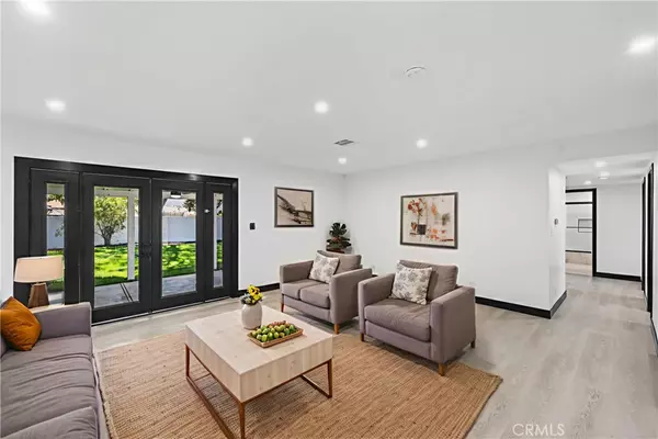 Simi Valley, CA 93065,2730 Niles ST