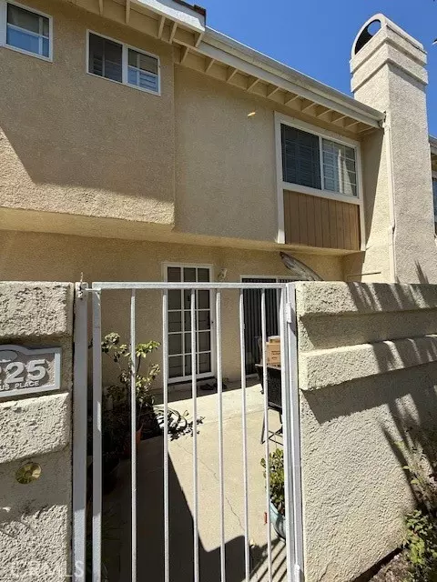 Oxnard, CA 93033,5225 Columbus PL