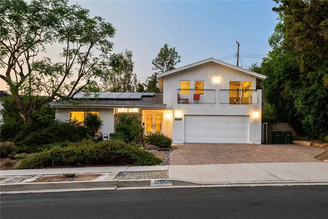 West Hills, CA 91304,23513 Schoenborn ST