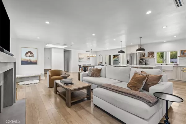 Thousand Oaks, CA 91360,240 W Gainsborough RD