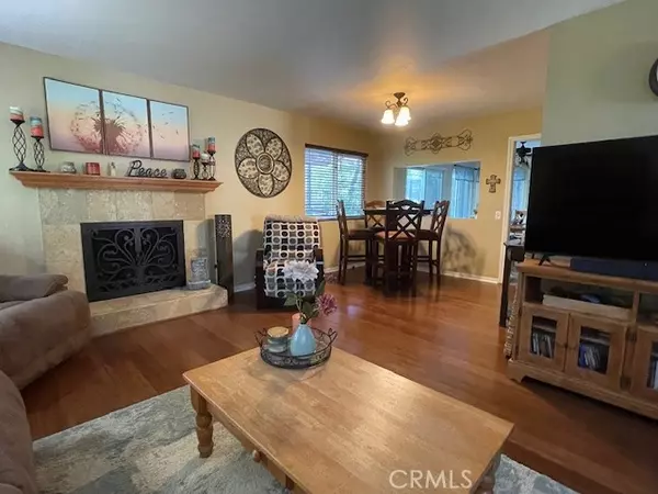 Saugus, CA 91350,27633 Open Crest DR