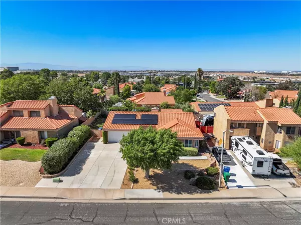 Palmdale, CA 93551,523 W Avenue Q10