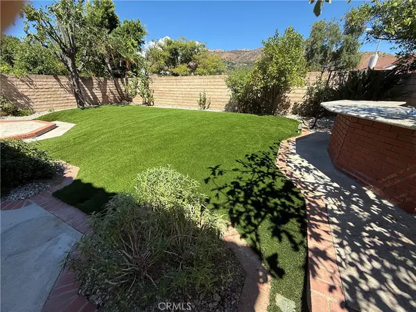 19705 Shadow Glen CIR, Porter Ranch, CA 91326
