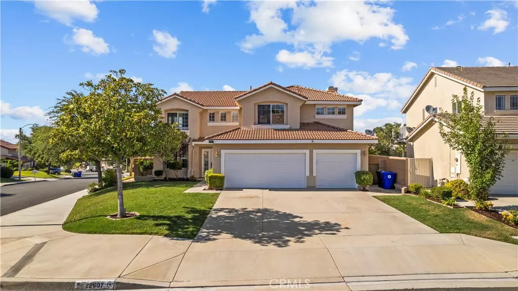 22607 White Wing Way, Saugus, CA 91350