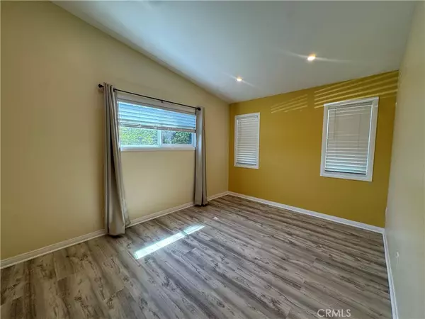 North Hollywood, CA 91605,11418 Arminta ST