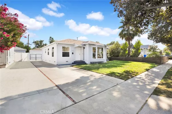 Lake Balboa, CA 91406,17350 Hamlin ST