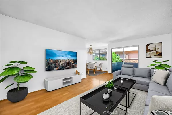 Encino, CA 91316,5414 Newcastle AVE #8