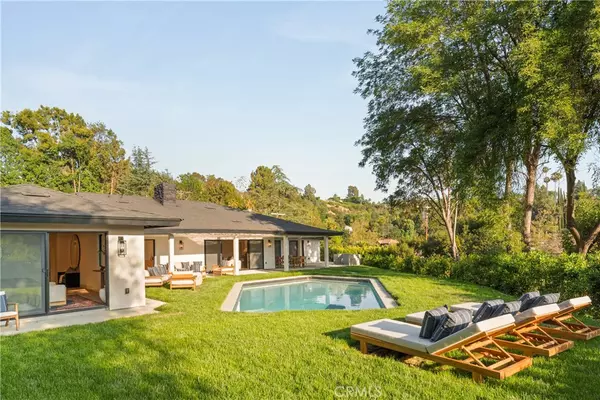 Encino, CA 91436,4041 Sapphire DR