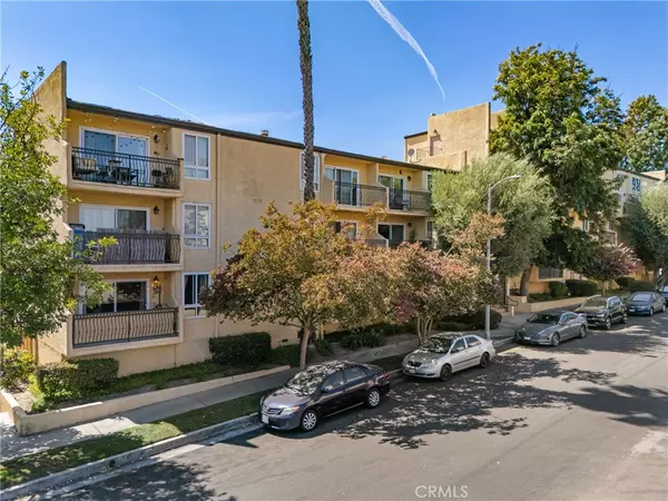 5257 Radford AVE #107, Valley Village, CA 91607