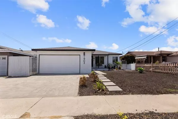 Compton, CA 90220,1902 W 156th ST