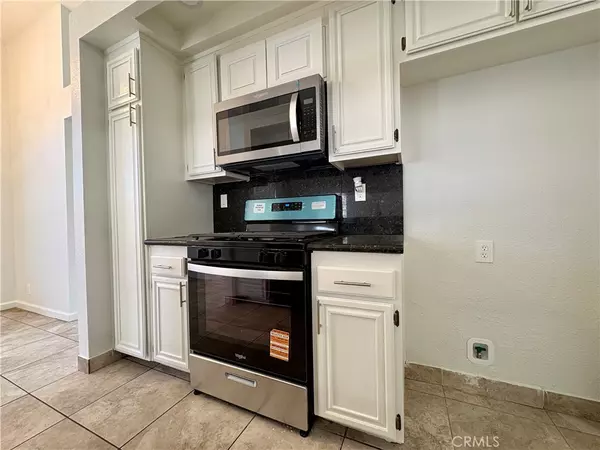 Palmdale, CA 93550,2137 Estrella CT #A