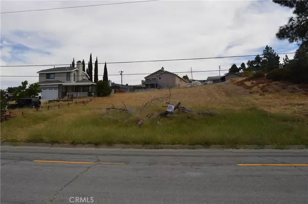 0 Ranch Club RD, Lake Hughes, CA 93532