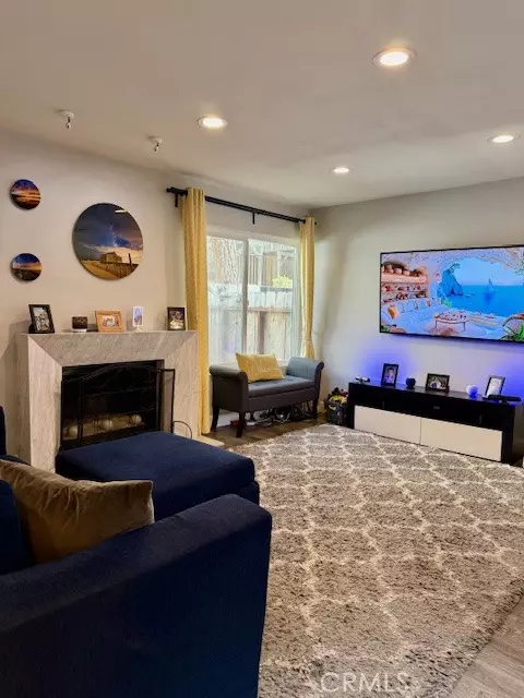 5291 Colodny DR #5, Agoura Hills, CA 91301