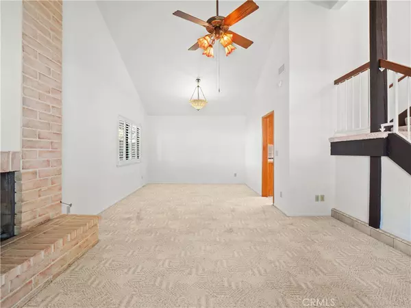 Newhall, CA 91321,24540 Acorn CT