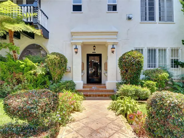 Beverly Hills, CA 90212,124 S Elm DR #7