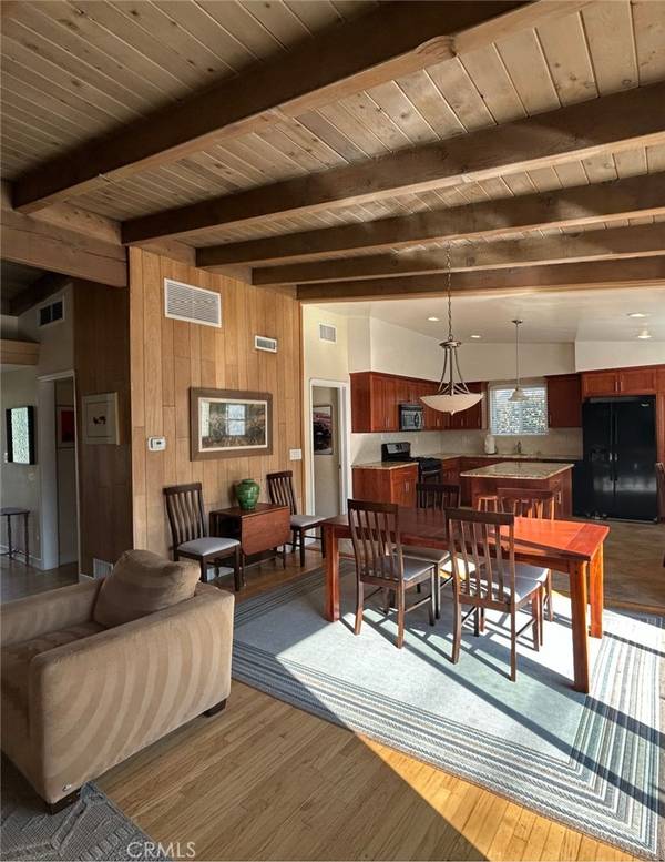 5835 Babbitt AVE, Encino, CA 91316