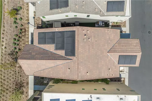 Valencia, CA 91381,27727 Bridge View PL
